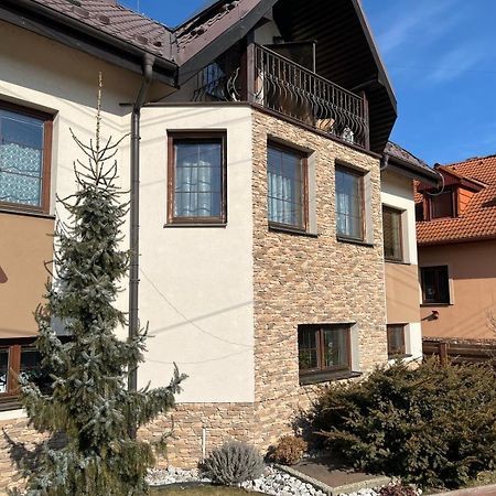 Villa Raj Hrabusice Exterior photo